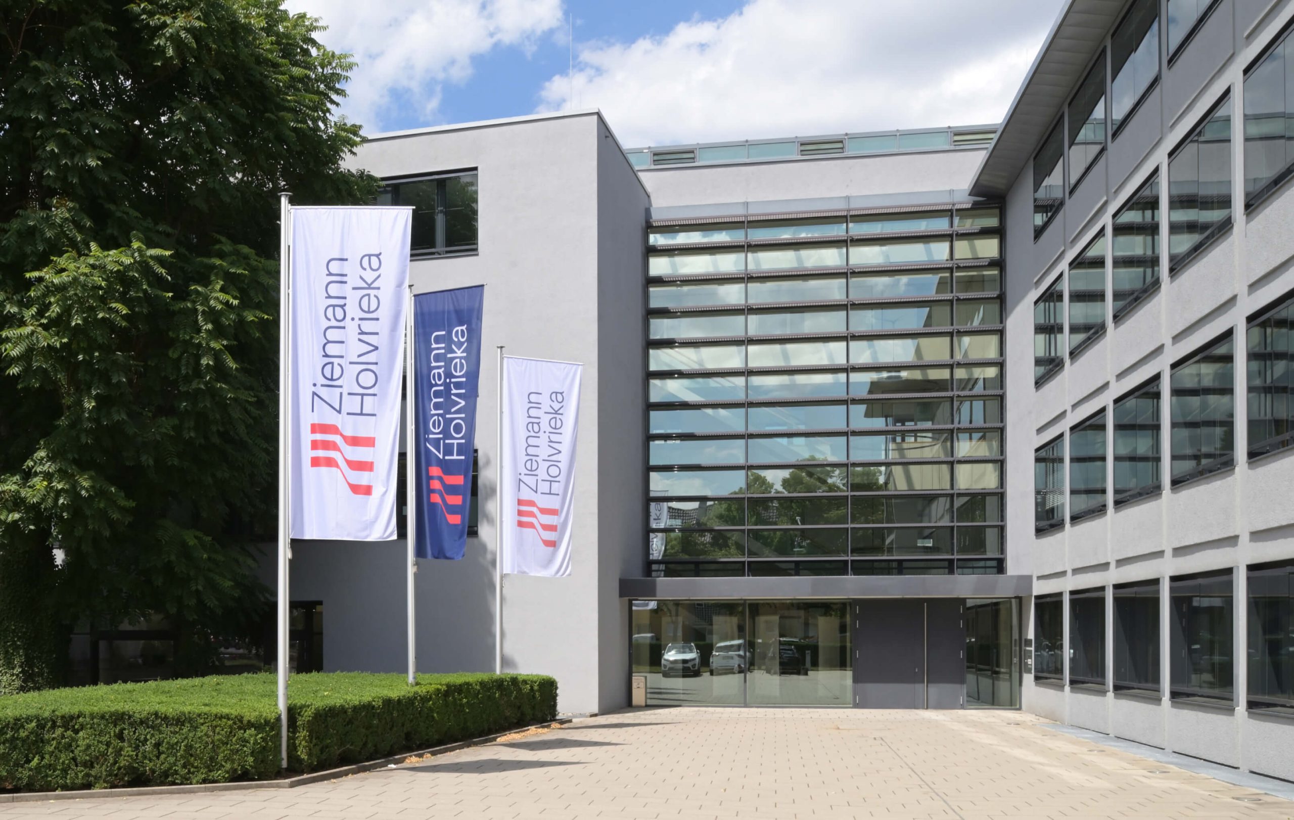 CRUSH + Ziemann Holvrieka win at the German Brand Awards 2025!